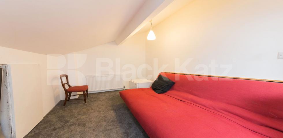 			New Instruction In Heart Of Crouch End !, 2 Bedroom, 1 bath, 1 reception Flat			 Elder Avenue, Crouch End